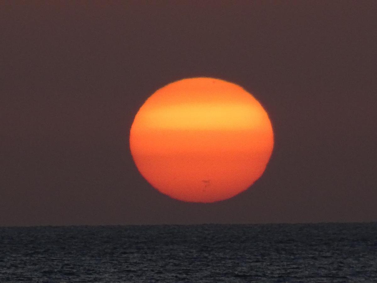 Апартаменты Sunrise Directly At The Sea Ла-Марета Экстерьер фото
